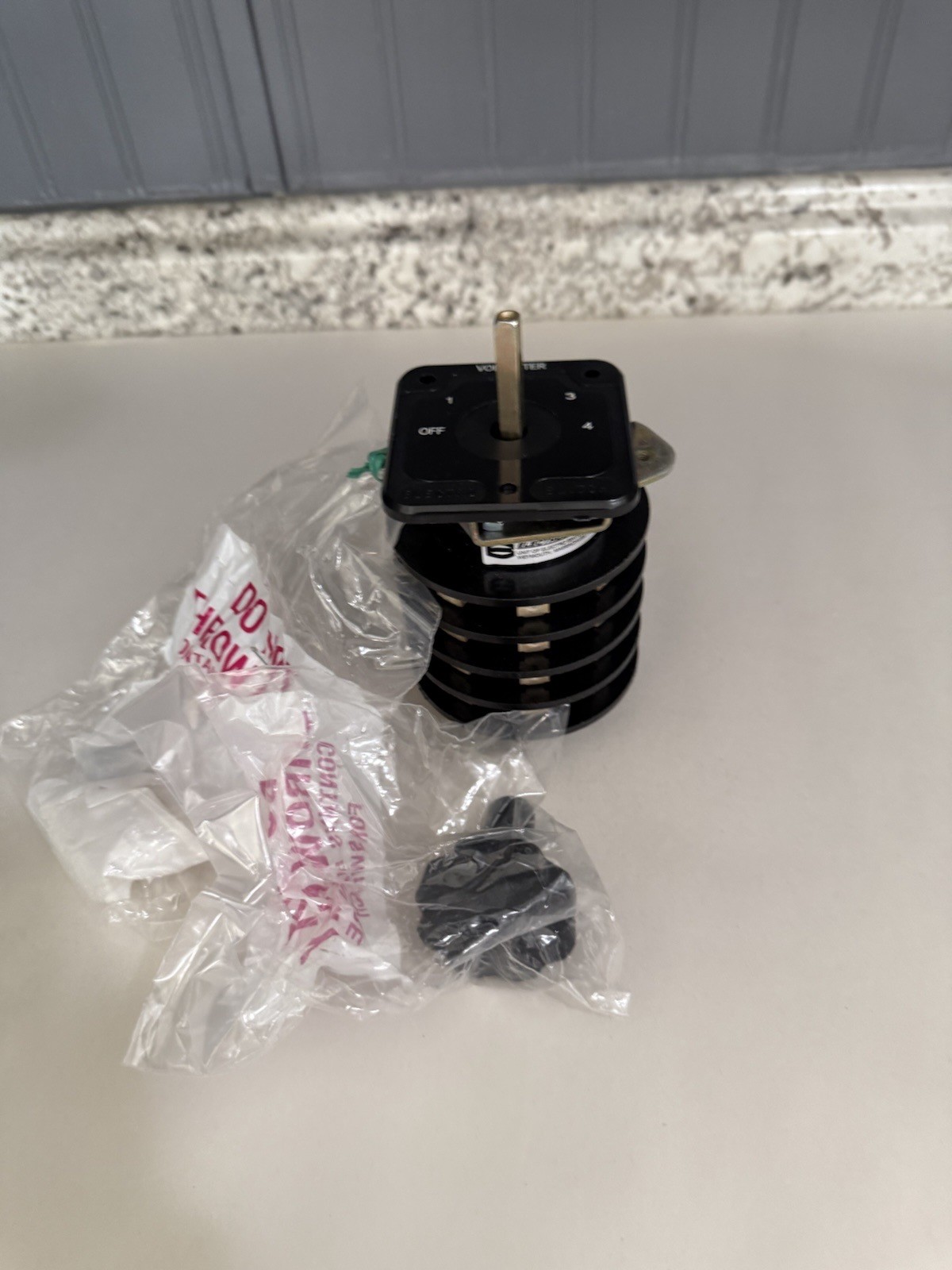 Series 24 ELECTROSWITCH 24304C Made In USA