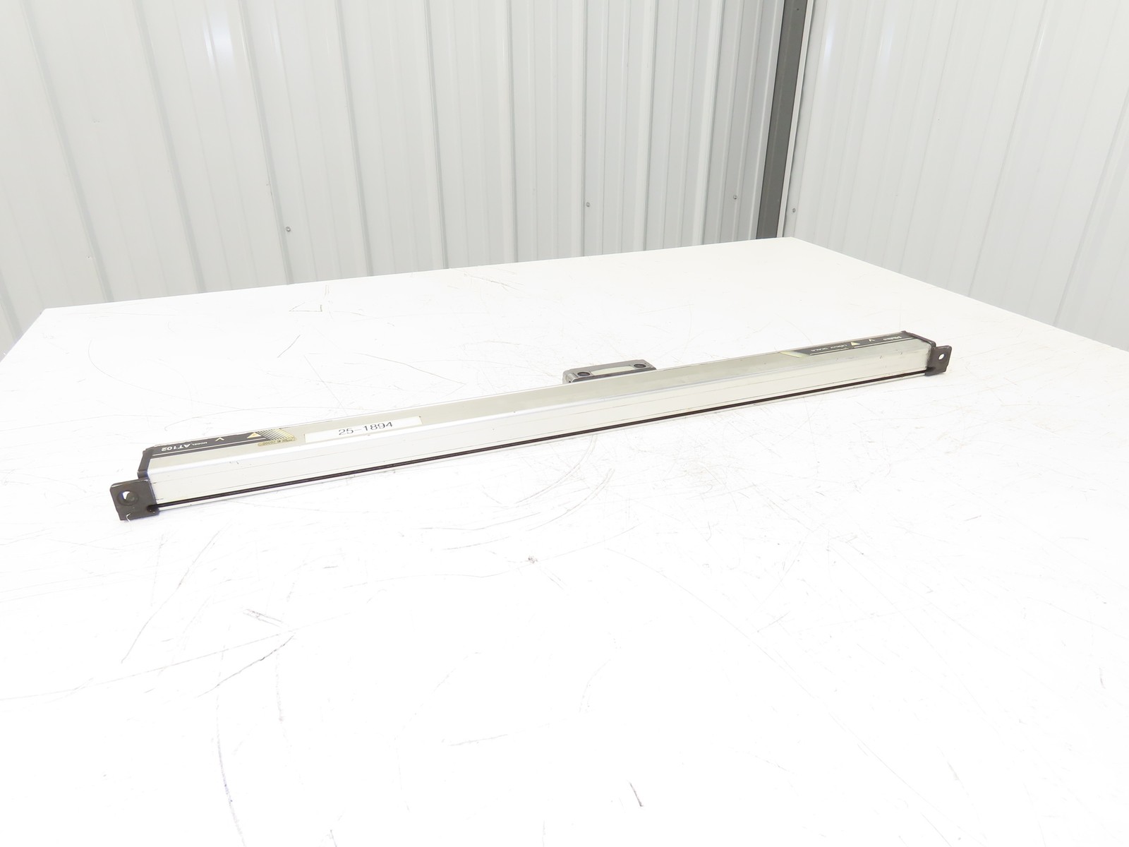 Mitutoyo AT102-600 Absolute Linear Digital Scale Encoder 600mm Travel