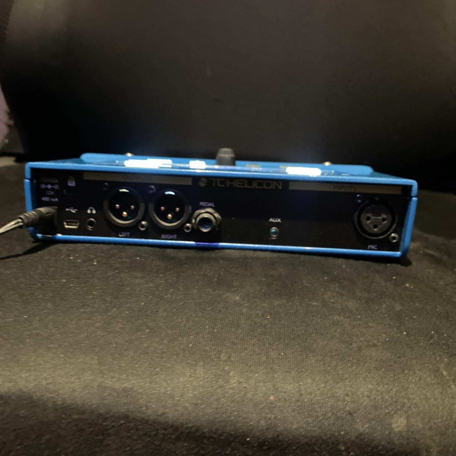 TC-Helicon VoiceLive Play Vocal Multi-Effects Processor EXCELLENT CONDITION