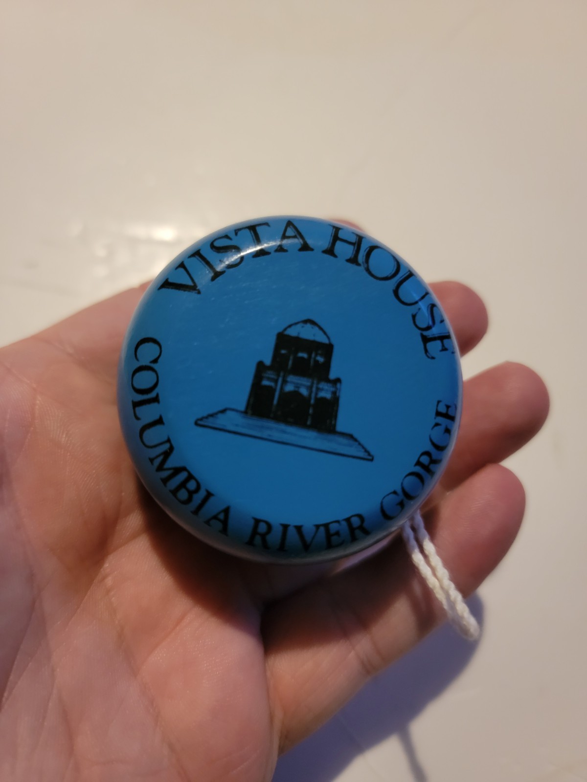 Yo-yo Wooden Destination Souvenir Blue Vista House Columbia River Gorge