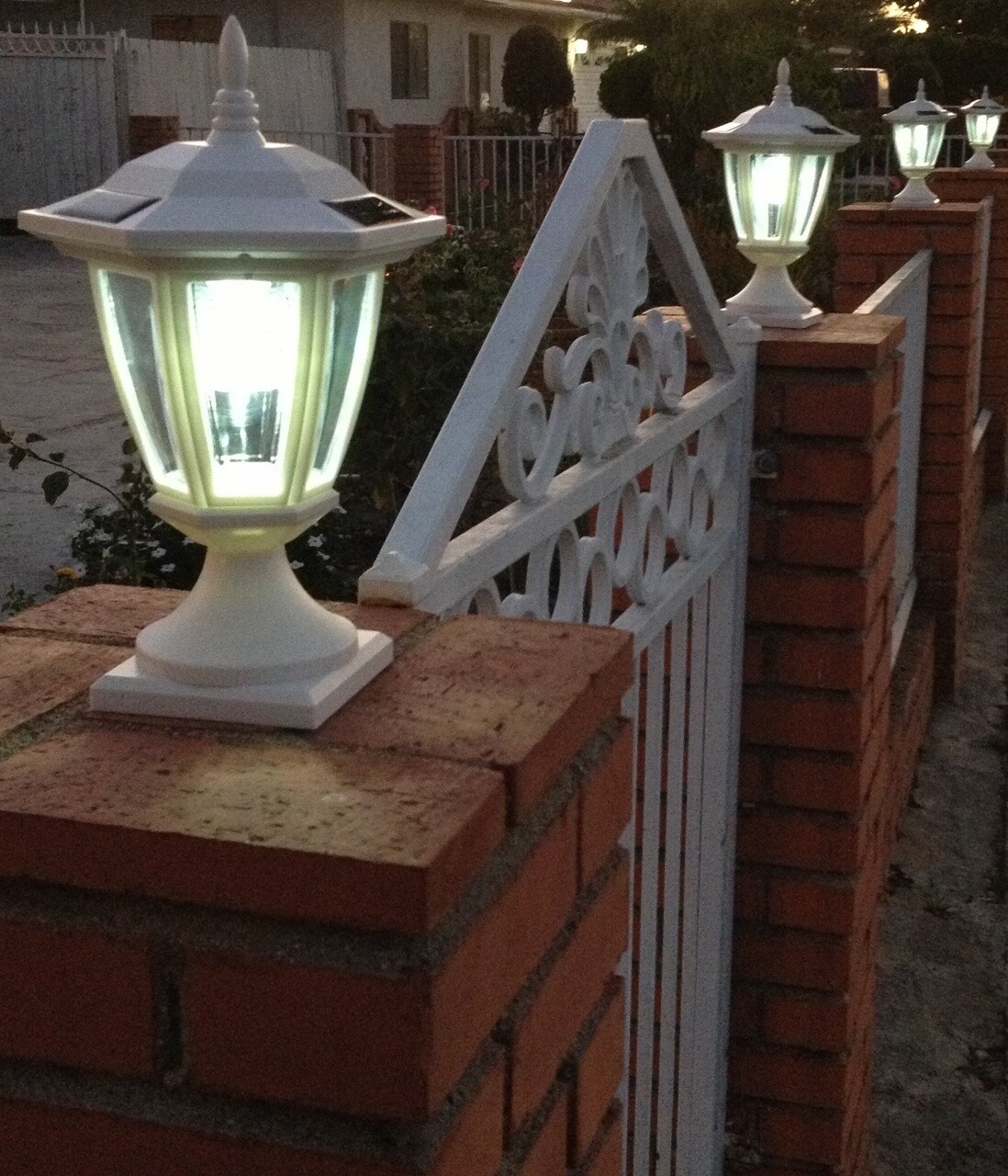 2-Pack Solar WHITE Hexagon Post Cap Light w/ 5 LEDs - Wall Mount / 4"/ 5" / 6"