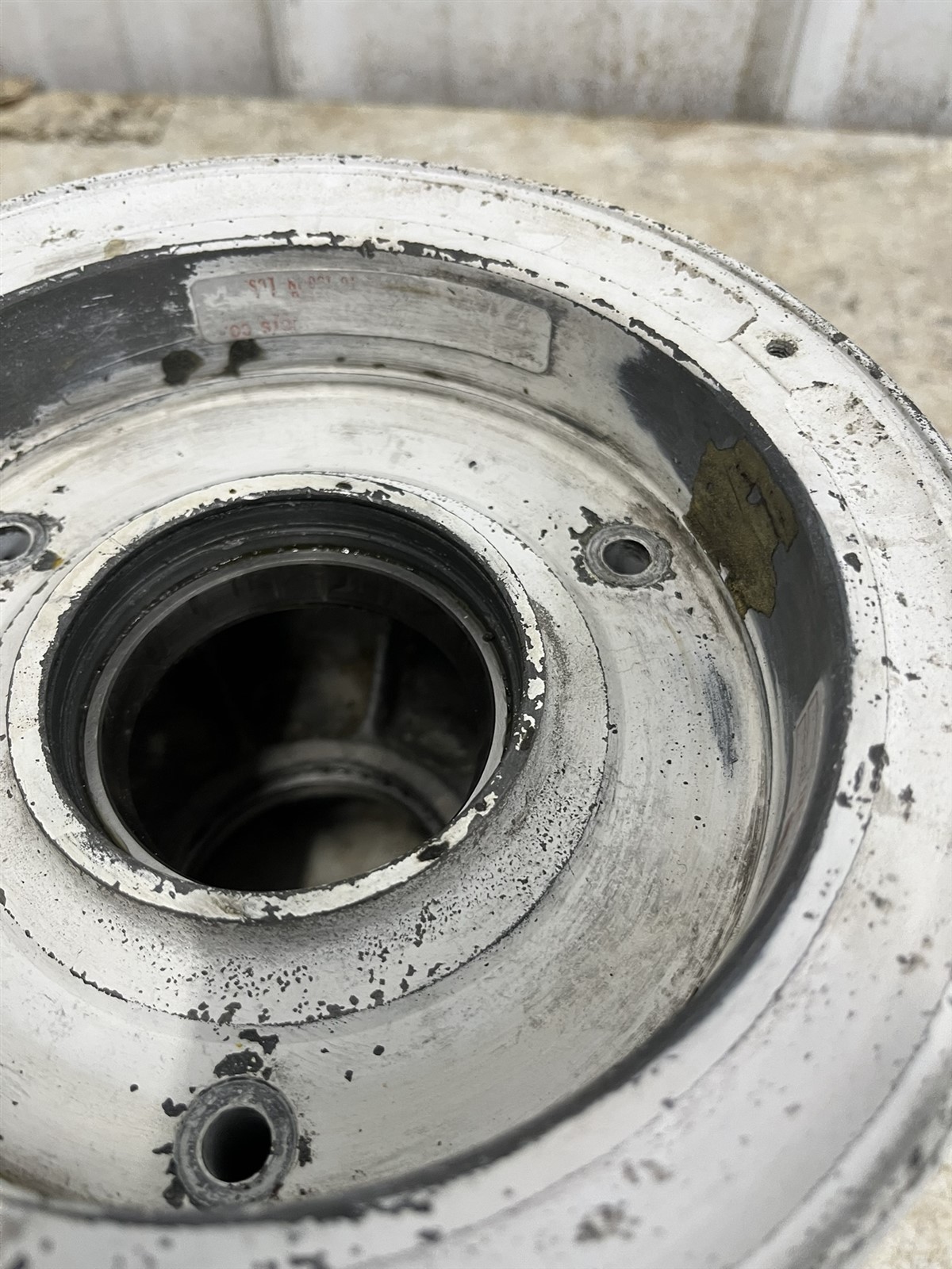 Grumman Yankee AA-1 Cleveland 40-86A 600 6.00 x 6 Main wheel rim hub 162-02700