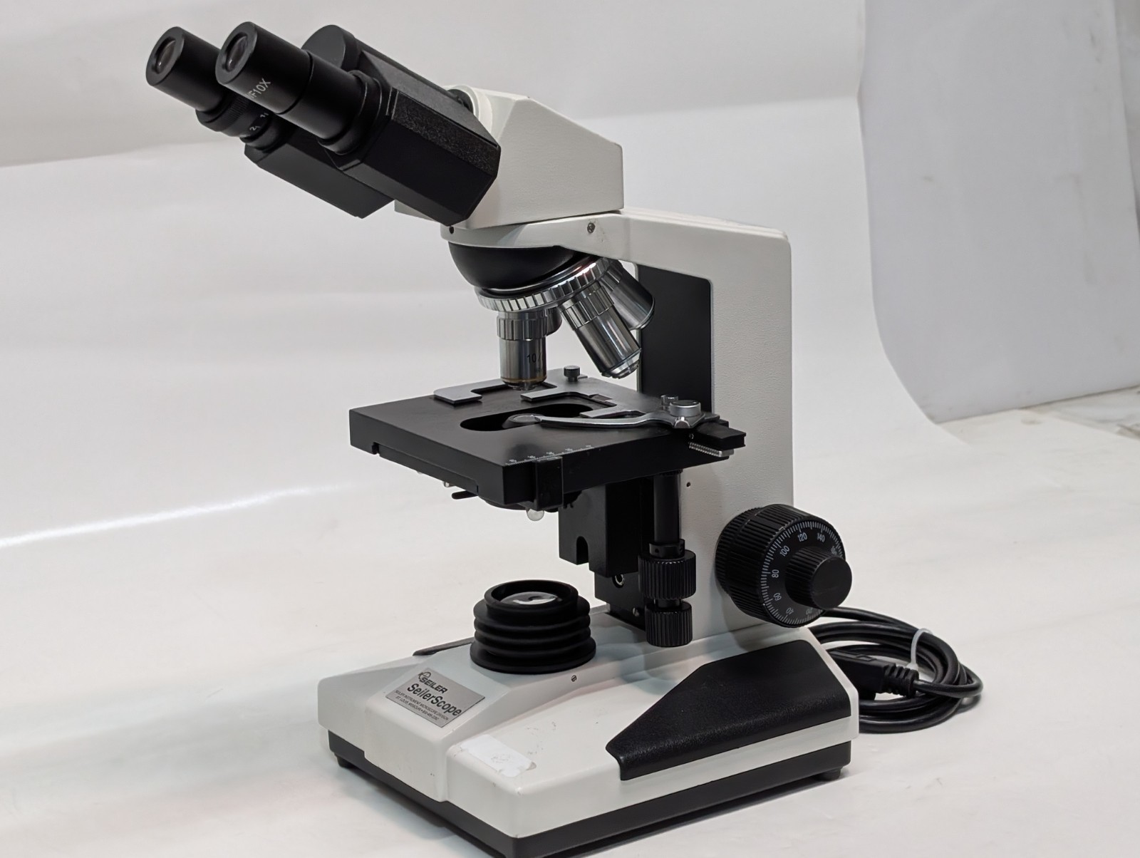 Seiler Instrument SeilerScope Binocular Mechanical Stage Lab Microscope, 110VAC