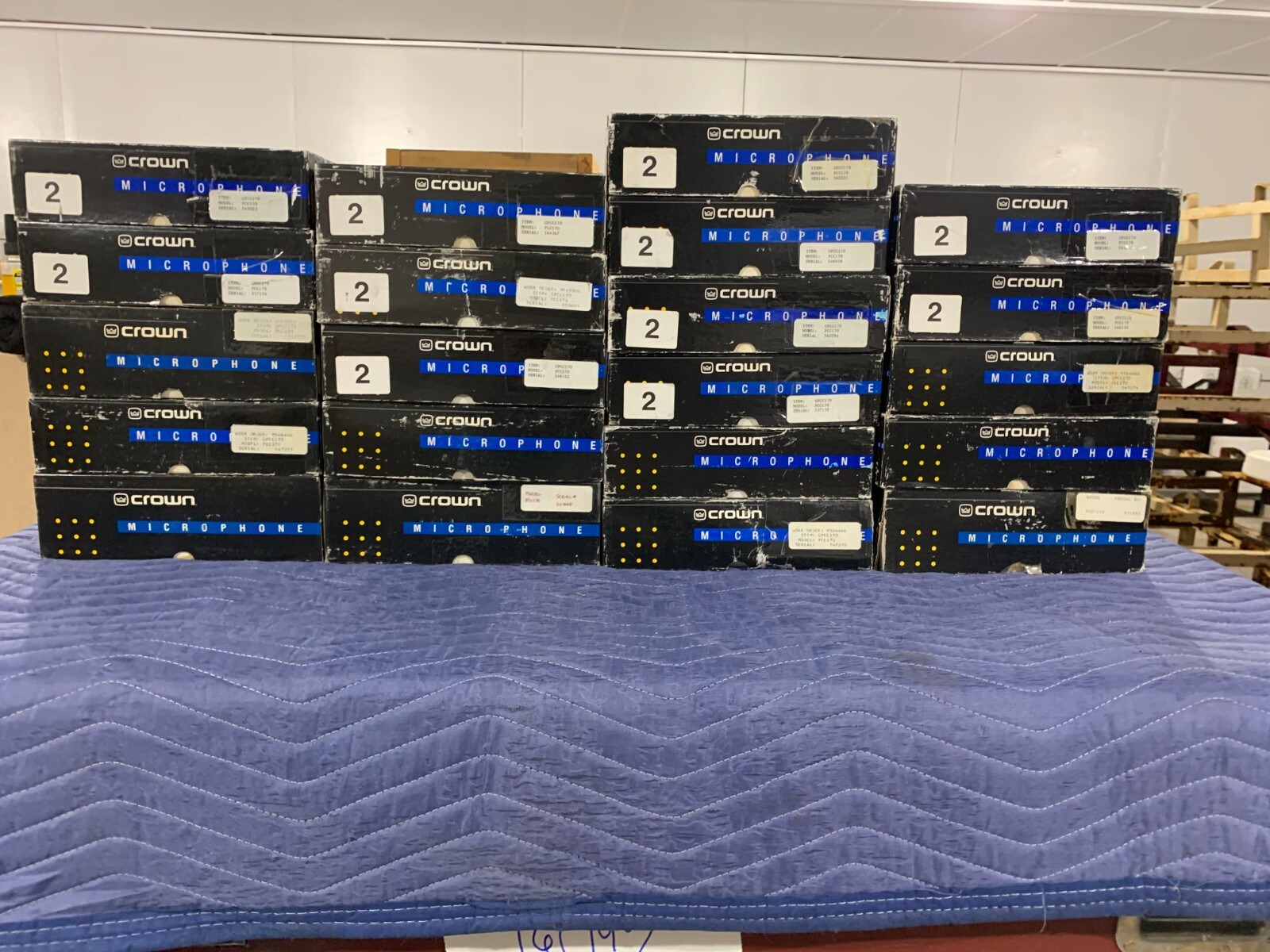 Crown PCC170 Surface Mount Supercardioid Boundary