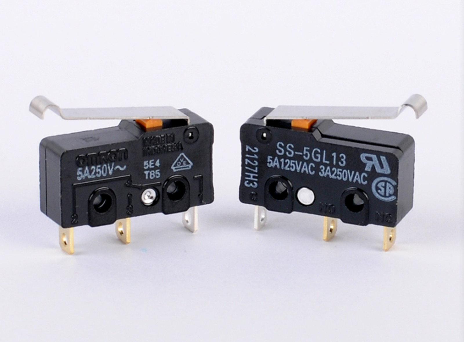 1PC Omron SS-5GL13 Micro Limit Switch SS5GL13 New