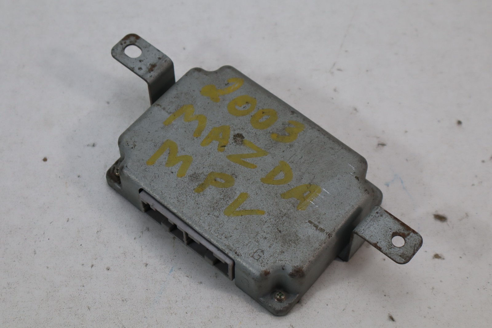 2002-2003 Mazda MPV Transmission Control Module TCM AJ51189E1 H OEM