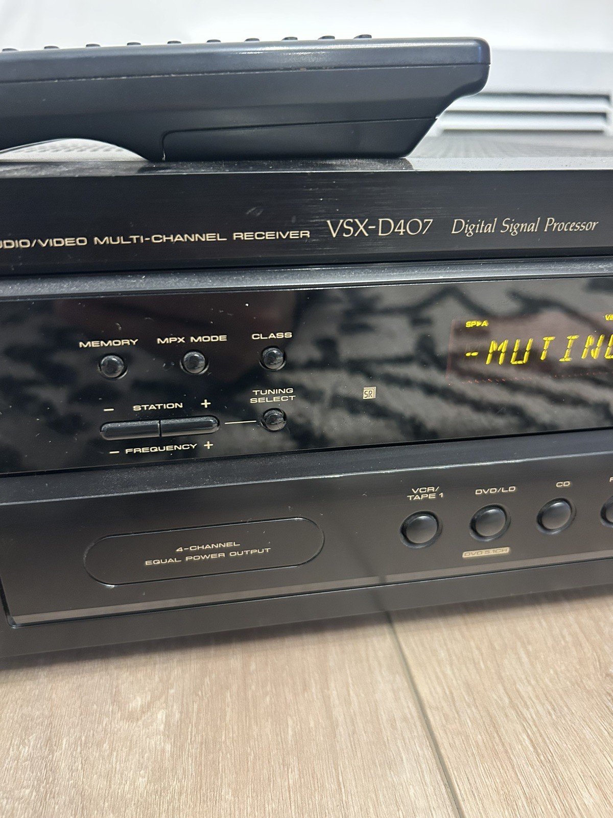 Pioneer VSX-D407 Audio/Video Multi-Channel Receiver Digital Processor - TESTED