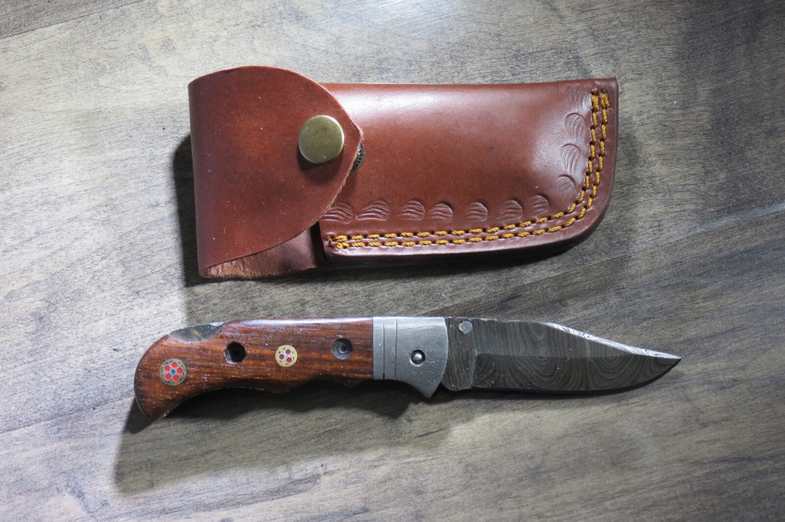 Beautiful Damascus folding blade knife wood Stocks leather sheath hand made