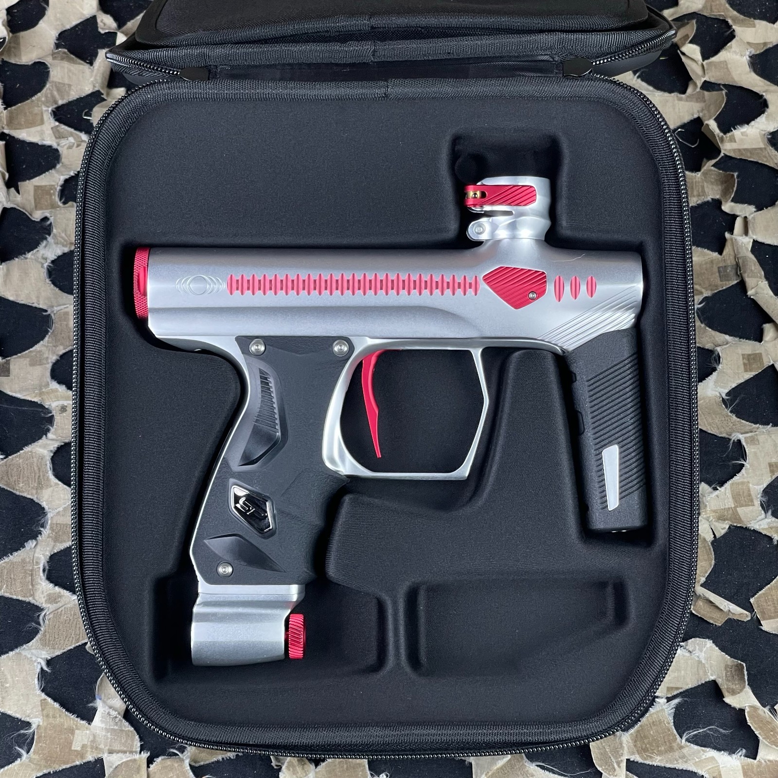 NEW Method DLX Shocker Era Paintball Gun - White/Red