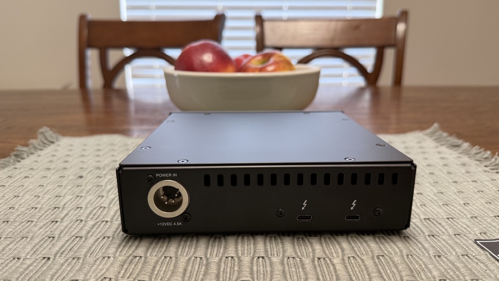 Universal Audio UAD-2 Satellite Thunderbolt 3 OCTO + 120 Plugins