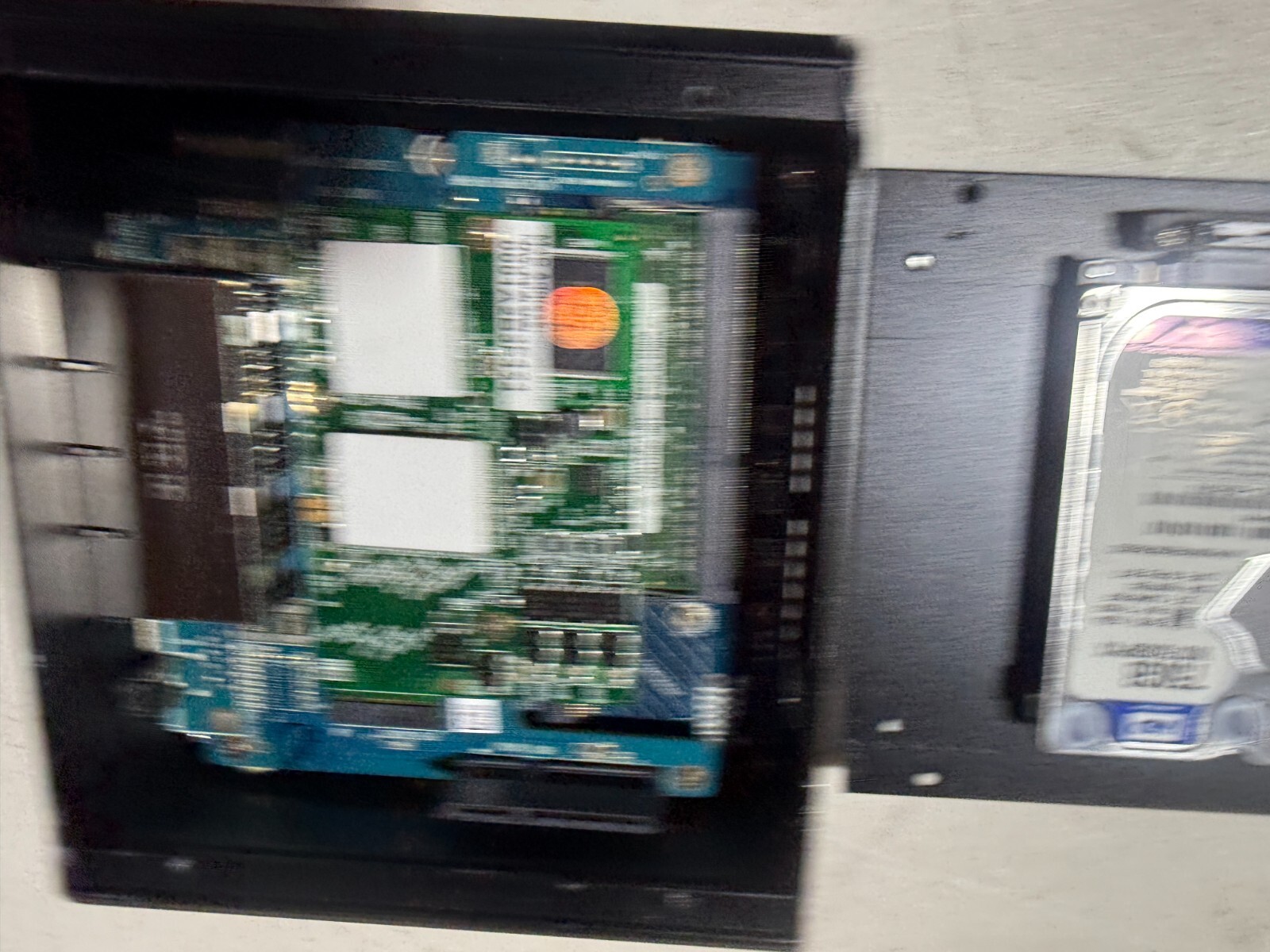 Eagle Eye Networks EEN-BR305 Bridge no power adapter