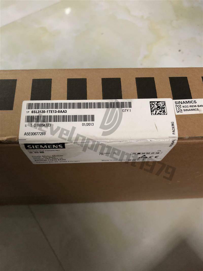 ONE NEW SIEMENS 6SL3120-1TE13-0AA3  6SL3 120-1TE13-0AA3 SINGLE MOTOR MODULE