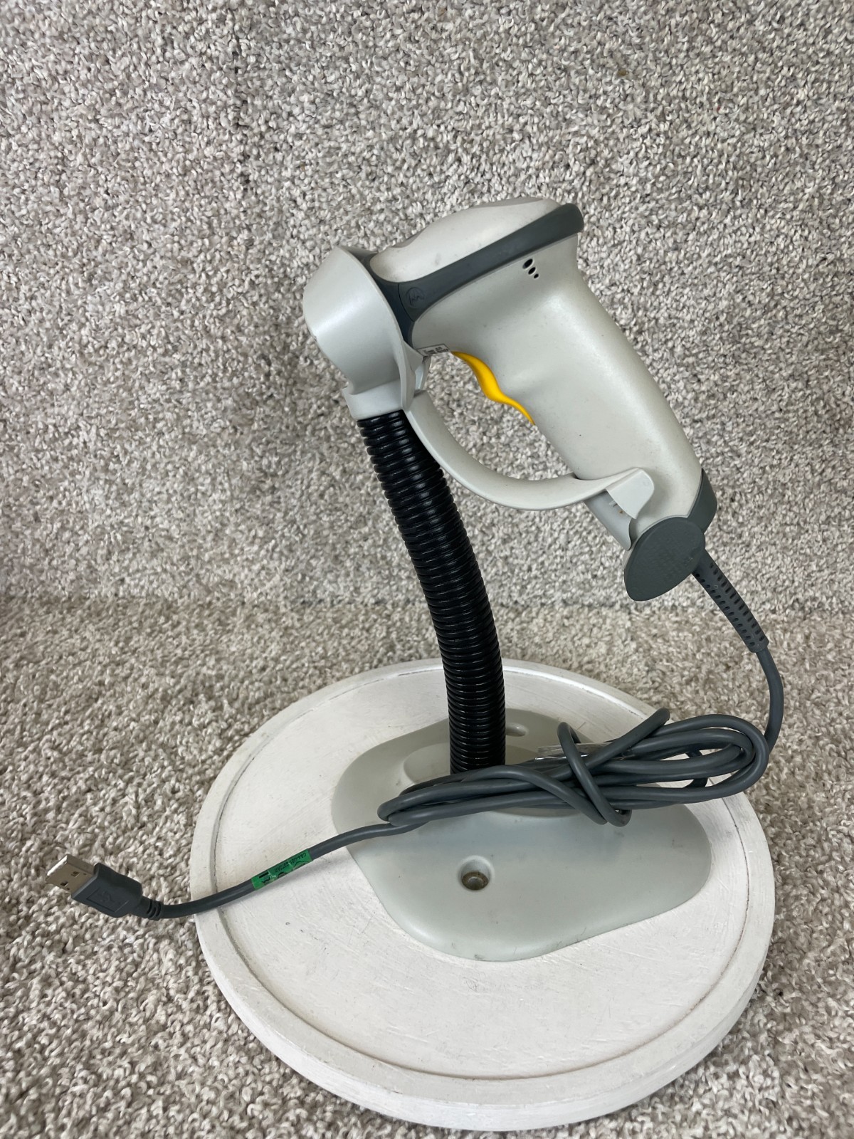 Symbol LS2208-SR20001R-UR Bi-Directional Laser Barcode Scanner Tested/Works