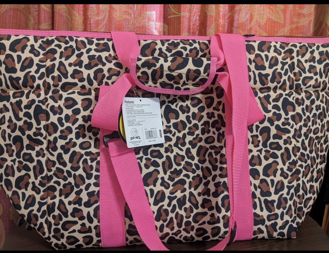 Buc-ee's Leopard Pink 24-Can Cooler Bag 600D Polyester Welded Liner Bucees
