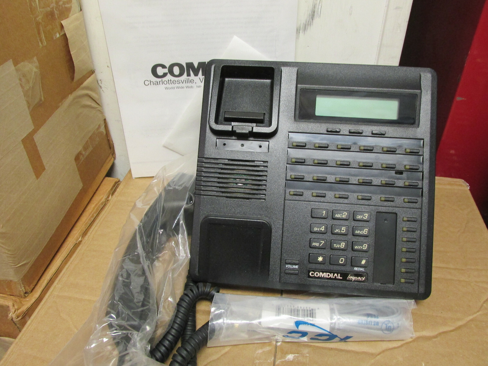 COMDIAL IMPACT 8324SJ-FB 24 BUTTON DIGITAL DISPLAY PHONE REFURBED