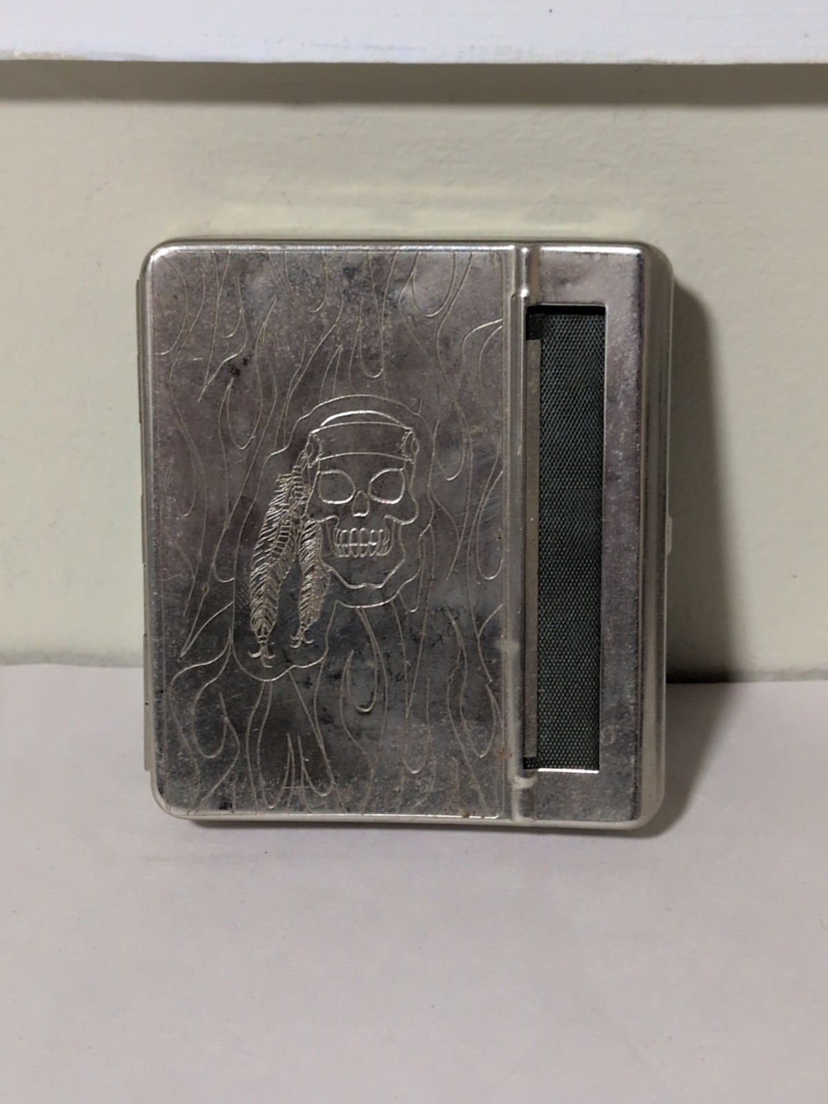 Automatic Cigarette Rolling Machine, Metal Box Cigarette Case PIRATE Skull