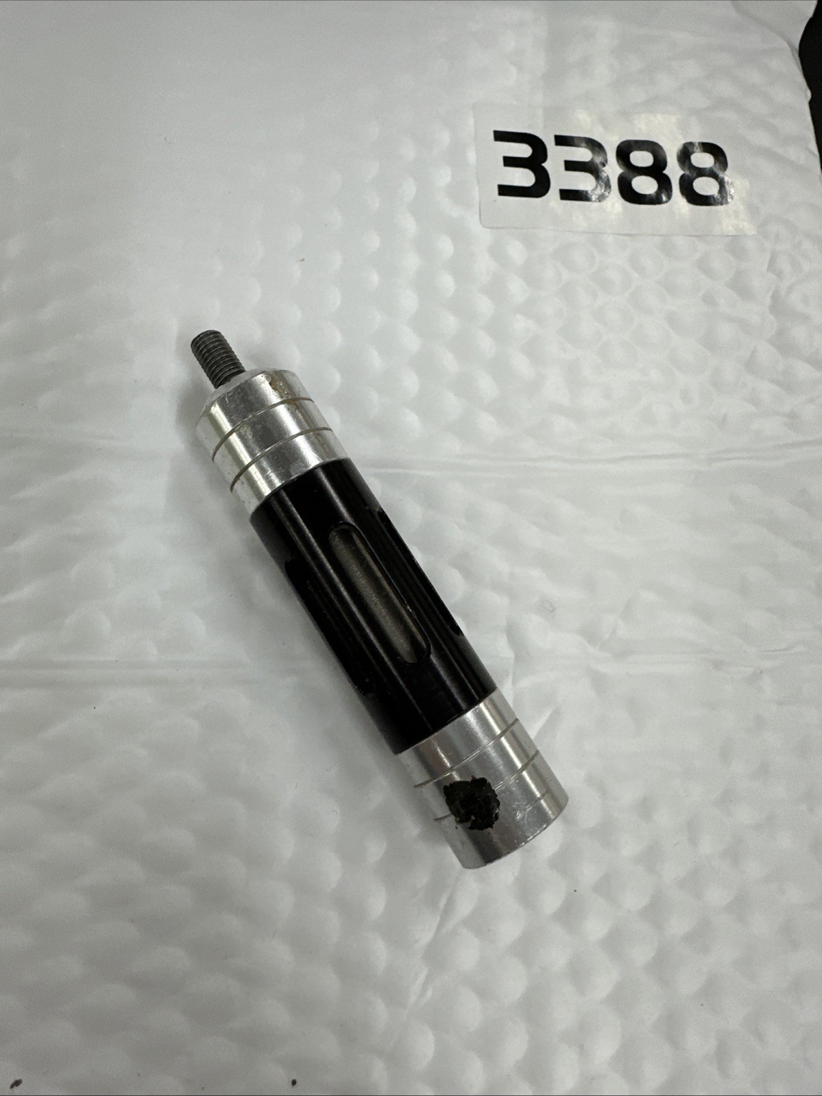 Item 3388 – Archery stabilizer extender