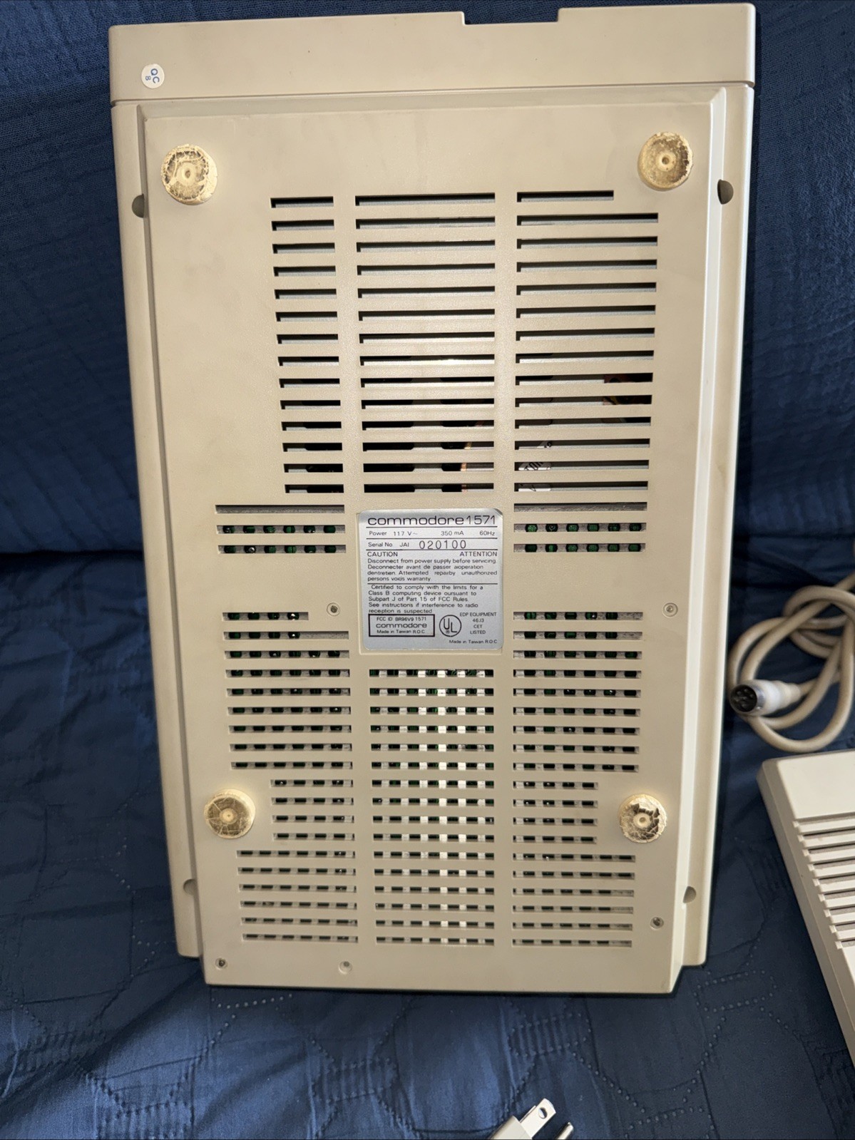Commodore 128 Computer and 1571 Disk Drive Bundle W/ Original Cables P/R