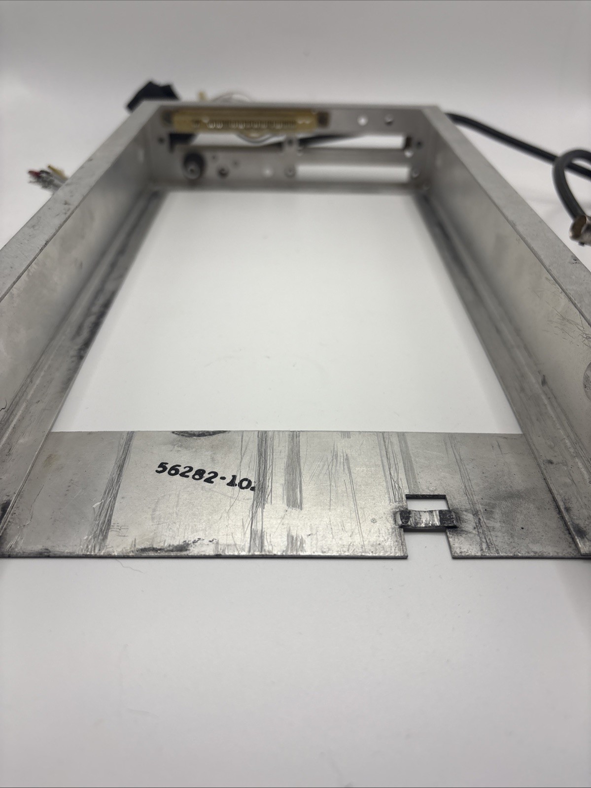 Narco AT50 Tray & Connector 56282-102 (3636)
