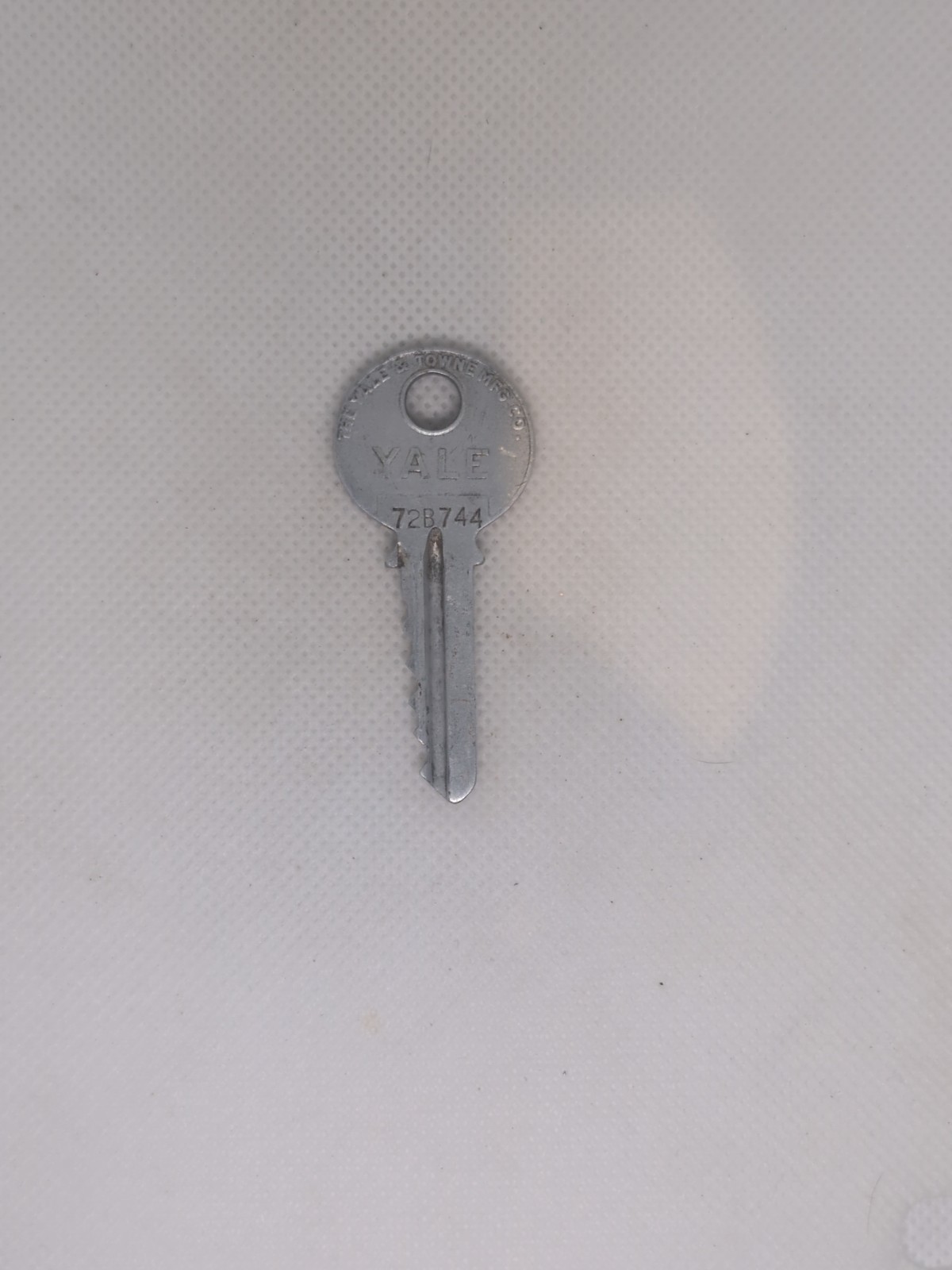 Yale Key 72B744
