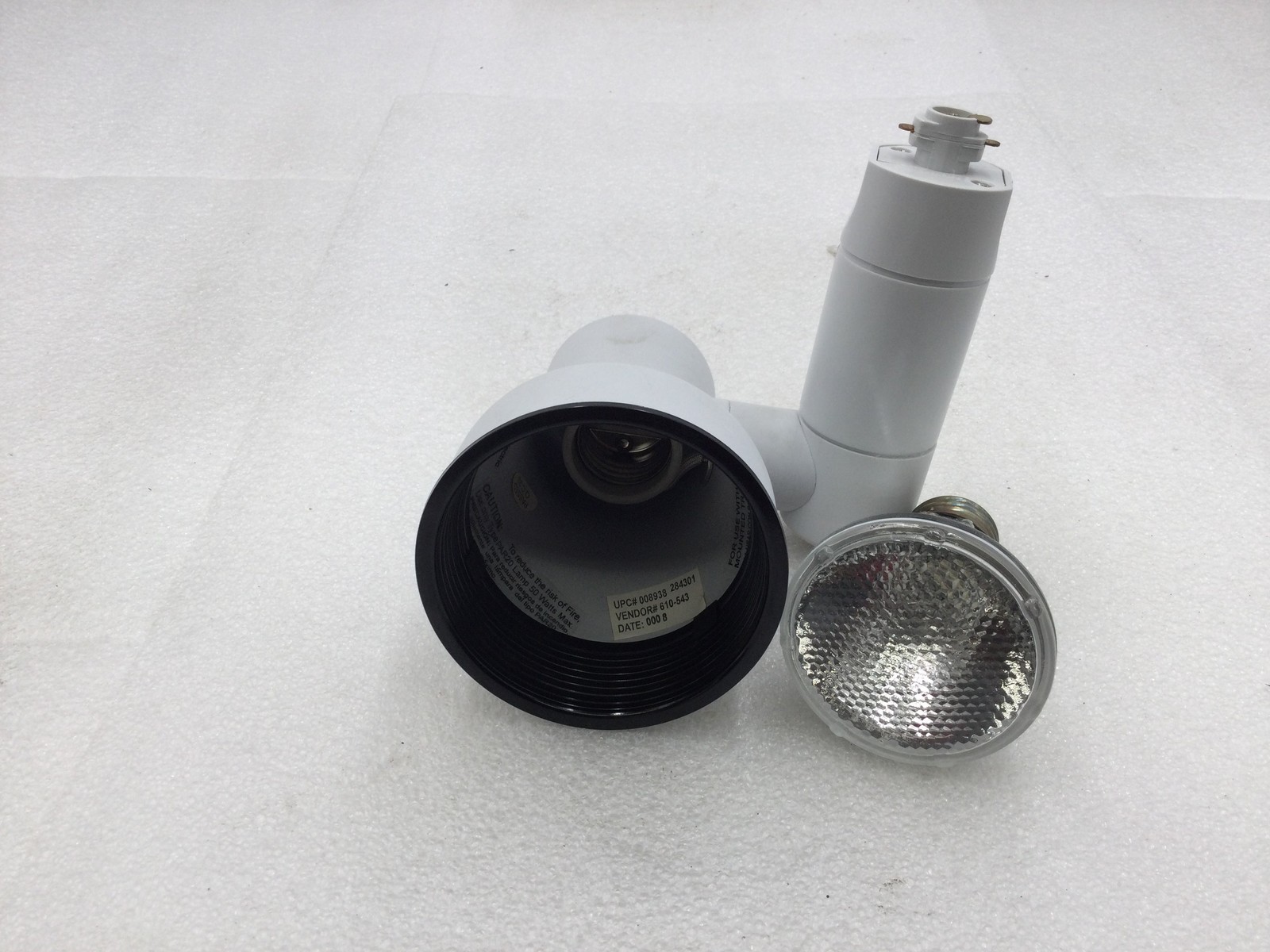 Hampton Bay 610543 Series 3" Cylinder Track Light 120 VAC with 50 Watt
