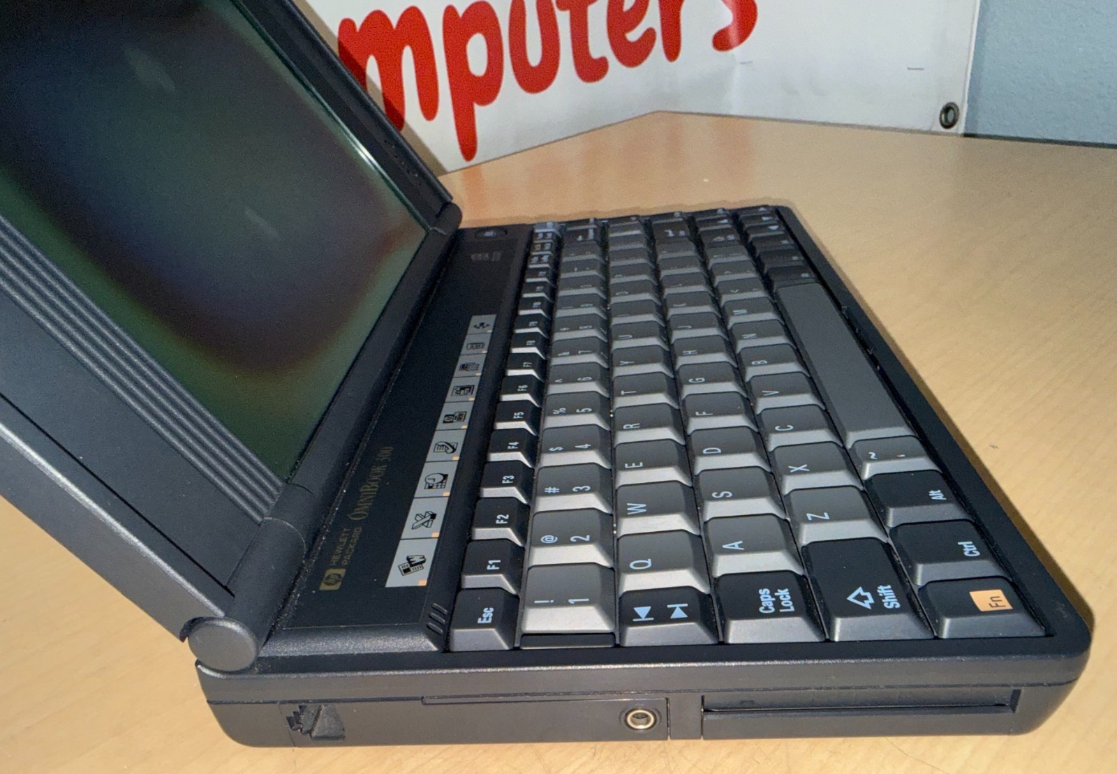 1993 HP Omnibook 300 Subnotebook Laptop Handheld Computer KL