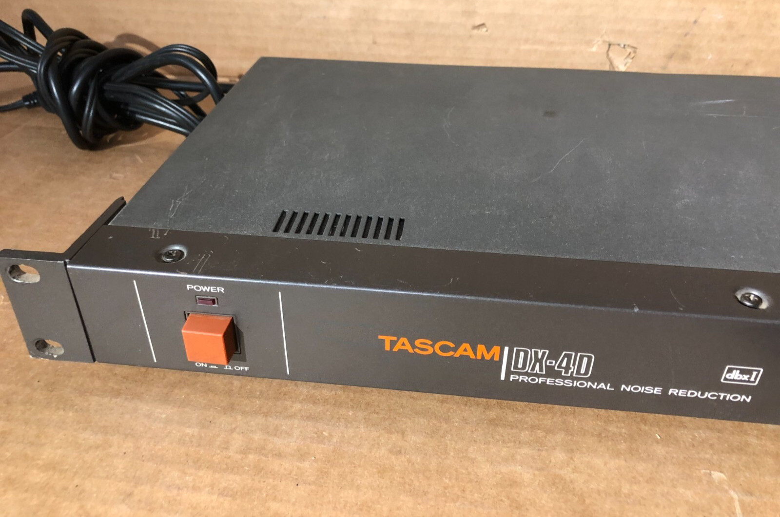 Vintage TASCAM DX-4D Professional Noise Reduction Unit Powers on