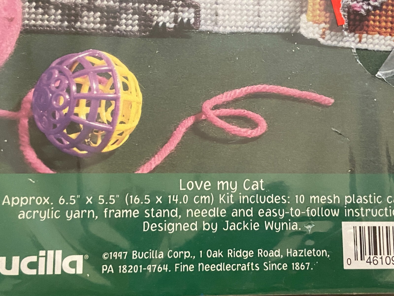 Bucilla Plastic Canvas Needlepoint Kit ~ Fun Frames ~ Love my Cat ~ Craft Kit