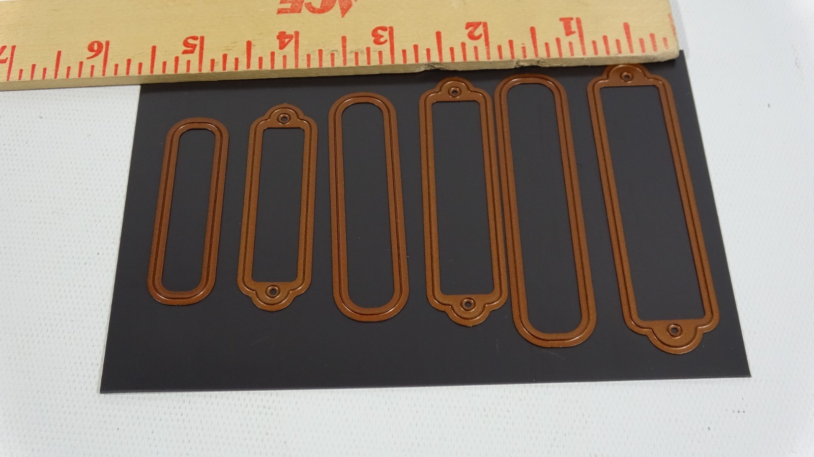 Quickutz We R Memory Keepers Metal Craft Die Set Labels