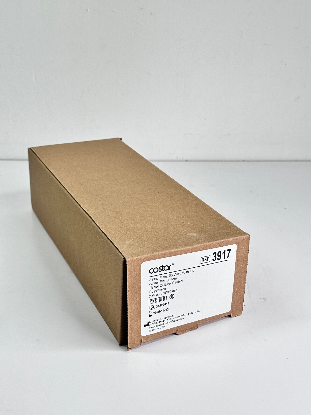 NEW Corning Costar 3917 Assay Plate 96 Well with Lid