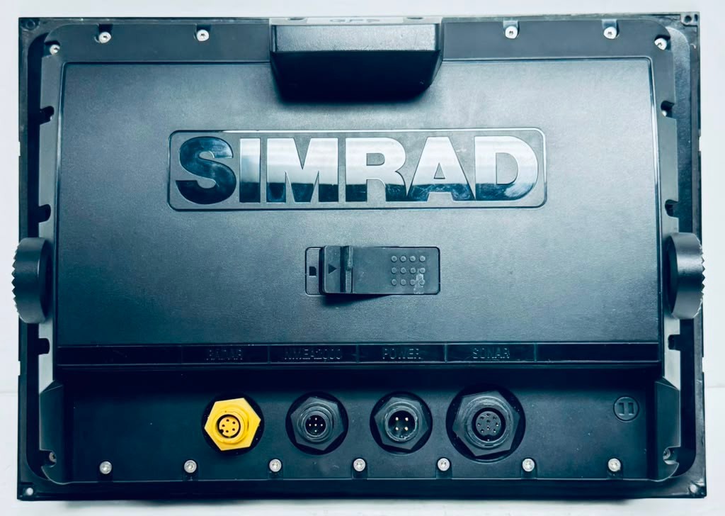 SIMRAD GO12 XSE SONAR RADAR MULTIFUNCTION HEAD UNIT FISHFINDER CHARTPLOTTER