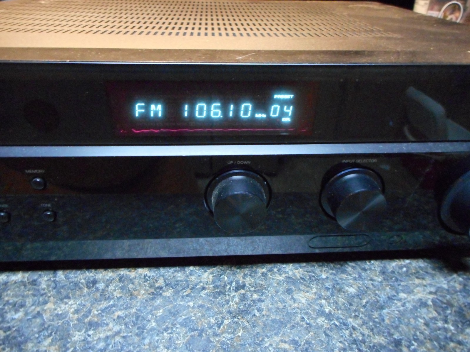 Insignia NS-R2001 AM/FM Stereo Receiver Amplifier Audio Component System