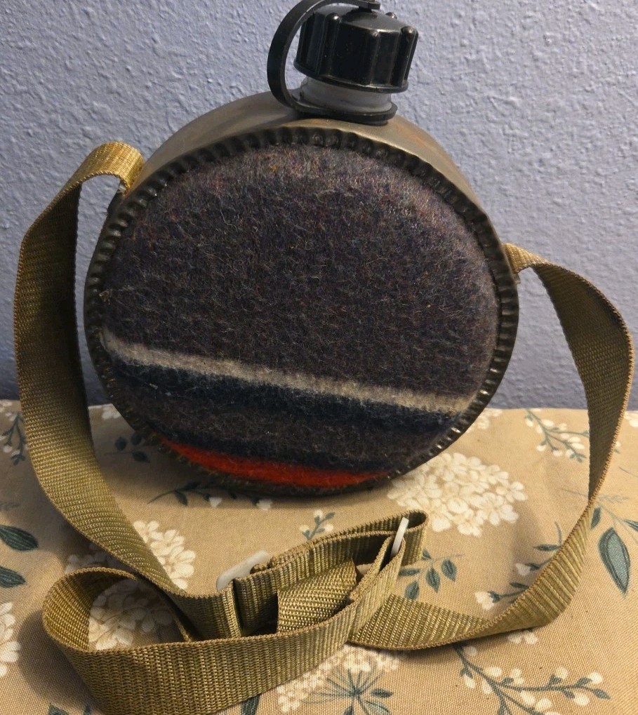 WOOL BLANKET COVERED VINTAGE METAL CANTEEN WITH CANVAS STRAP