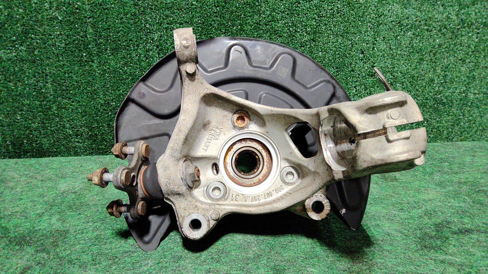 2015-2020 Audi A3 Front Left Spindle Knuckle Housing Oem 5q0407253a 5wa407621a
