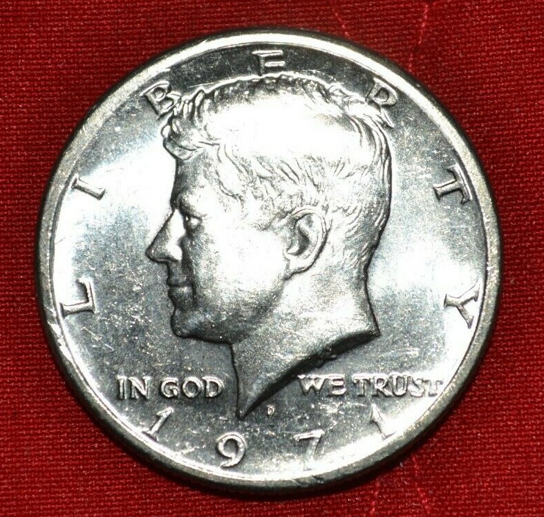 1971 D Kennedy Half Dollar Coin - circulated