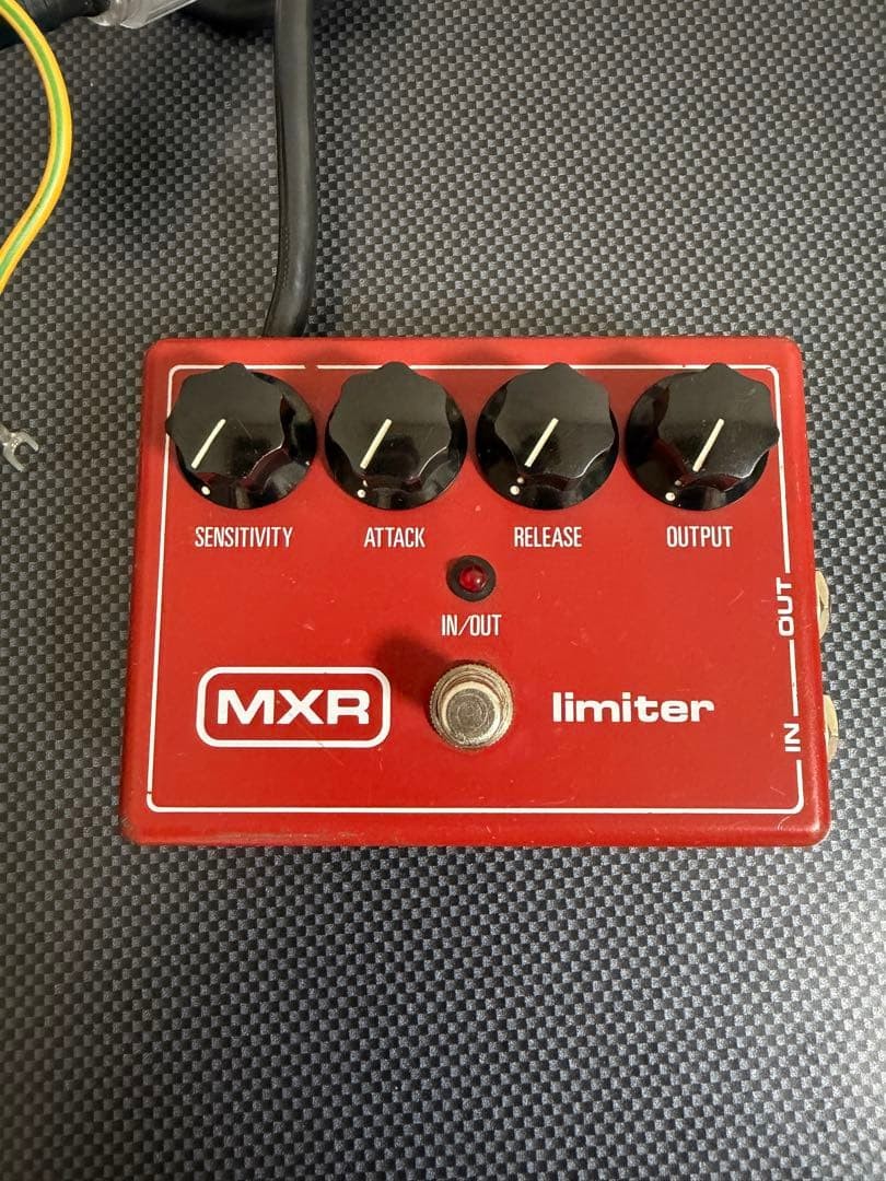 MXR Limiter 143 Effect Pedal Compressor with Power Supply