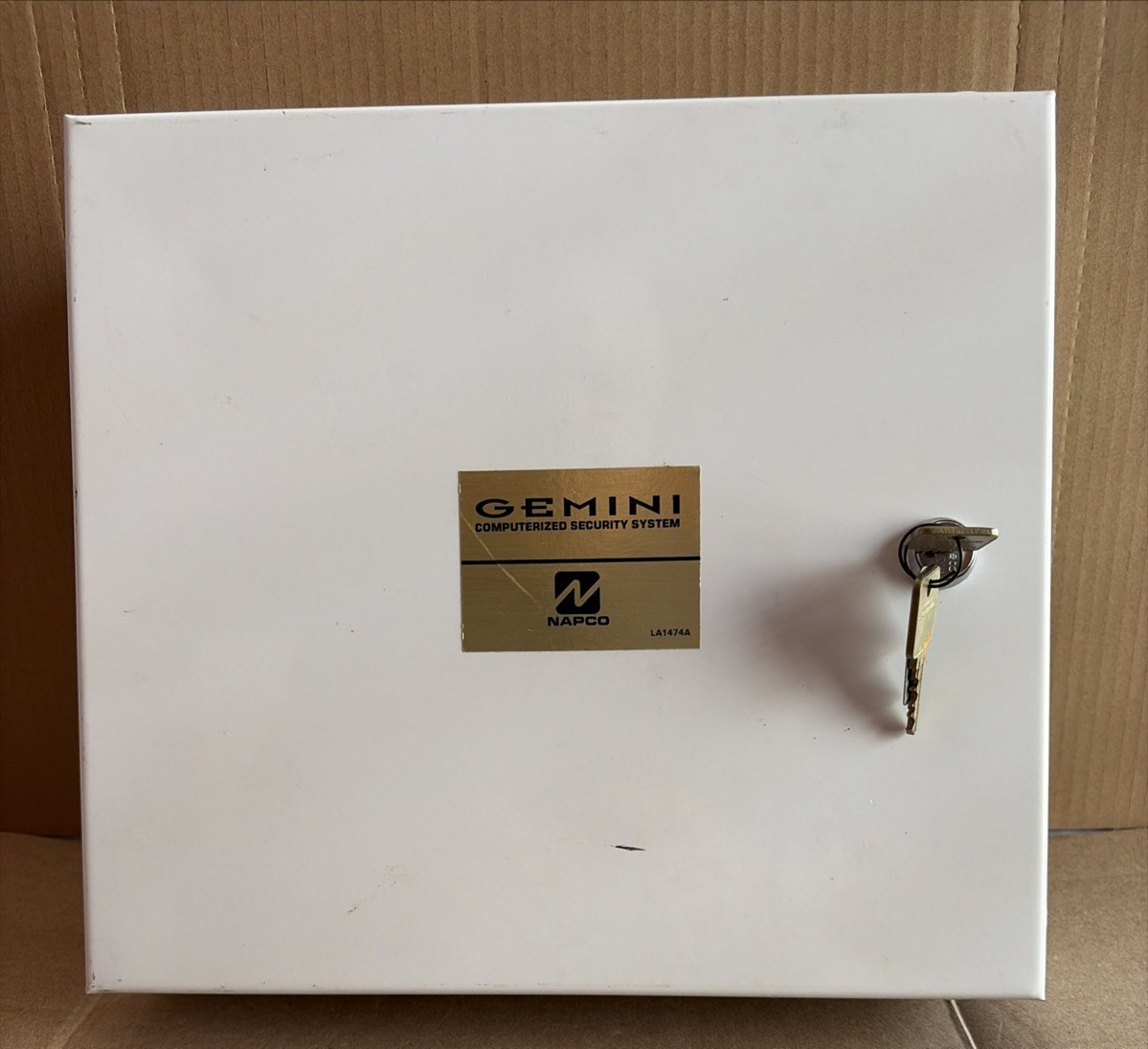 NAPCO GEM-P816 Security / Fire Control Panel and Box Untested