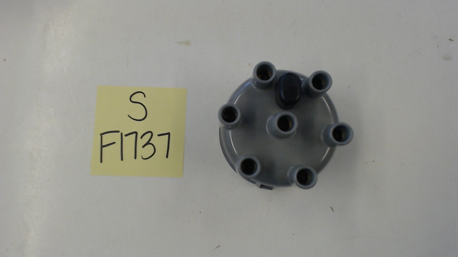 BorgWarner C-190 Distributor Cap