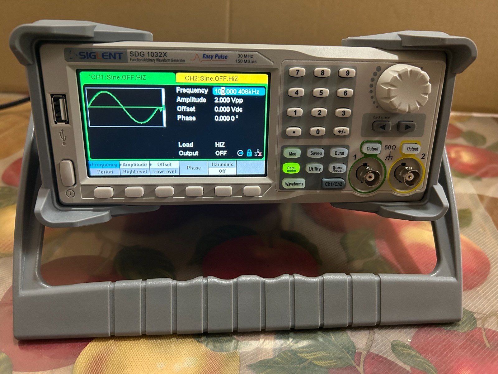 Siglent SDG1032X Arbitrary Waveform Function Generator