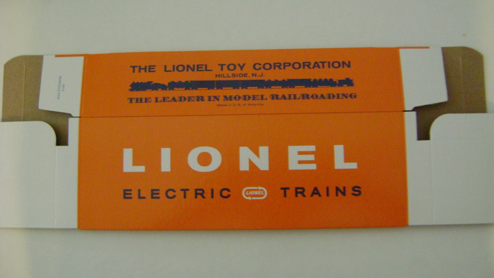 Lionel 6414 Auto Loader Licensed Window Box