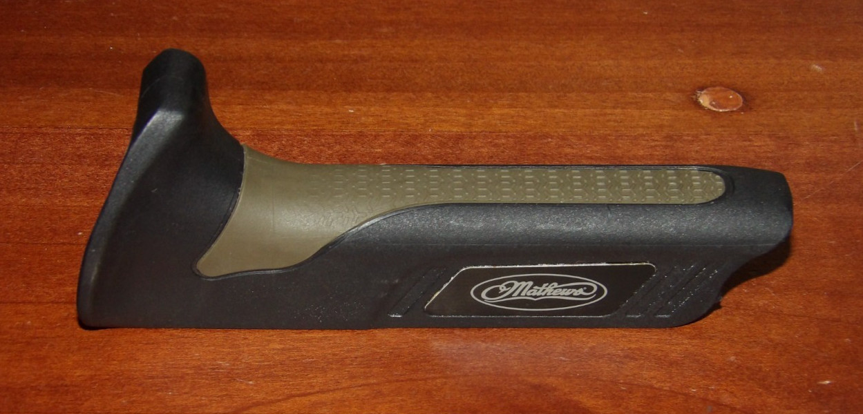Used Mathews Engage Bond Bow Grip- Black and Ambush Green- RIGHT Handed