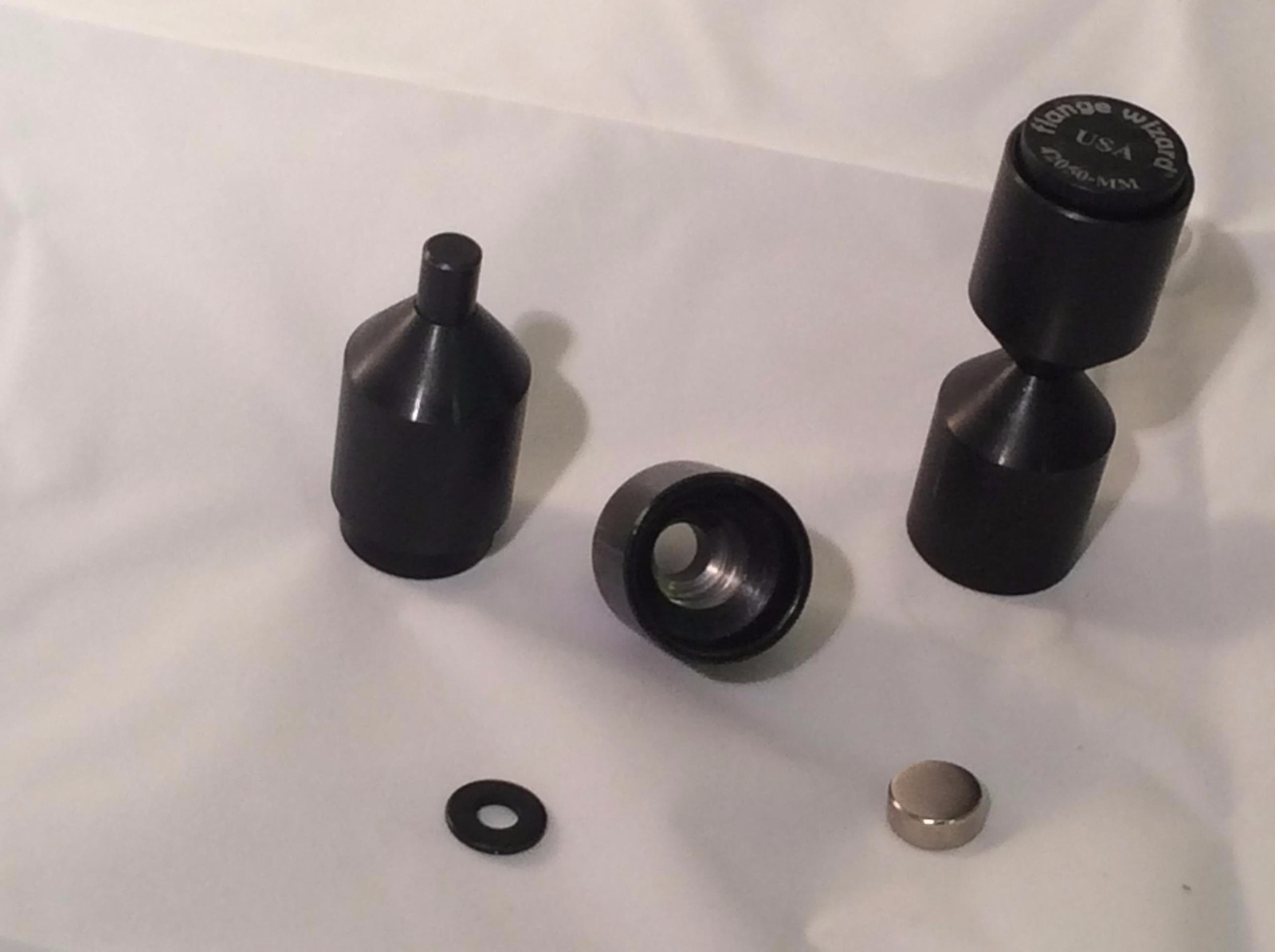 Magnetic Mini Two Hole Pins Flange Wizard 42050-MM self-align