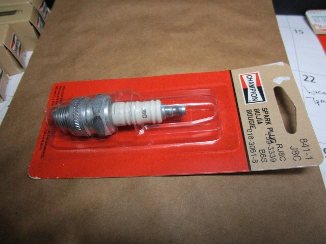 Champion 841-1 / J8C Small Engine Spark Plug B6S, RJ8C, J8C, 759-3339 Sparkplug