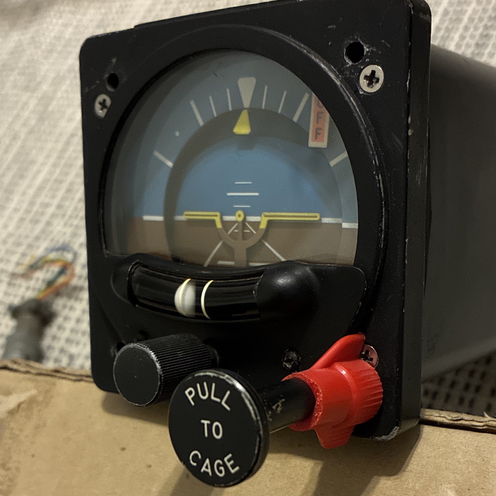 RC Allen Electric Attitude Indicator, RCA26AK-1