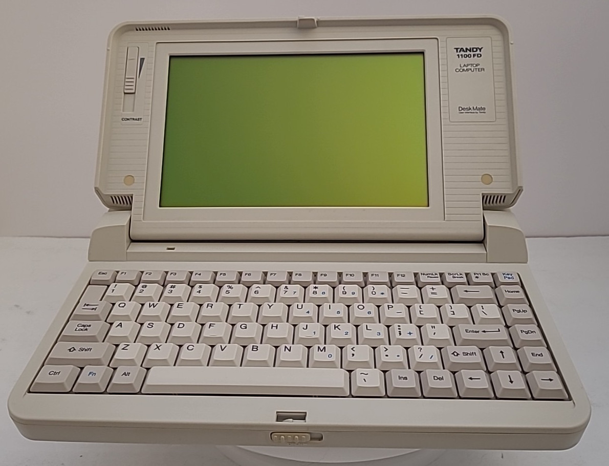 Tandy 1100FD Laptop Computer DeskMate Made in Japan Vntg '89 A Drive Needs Repai