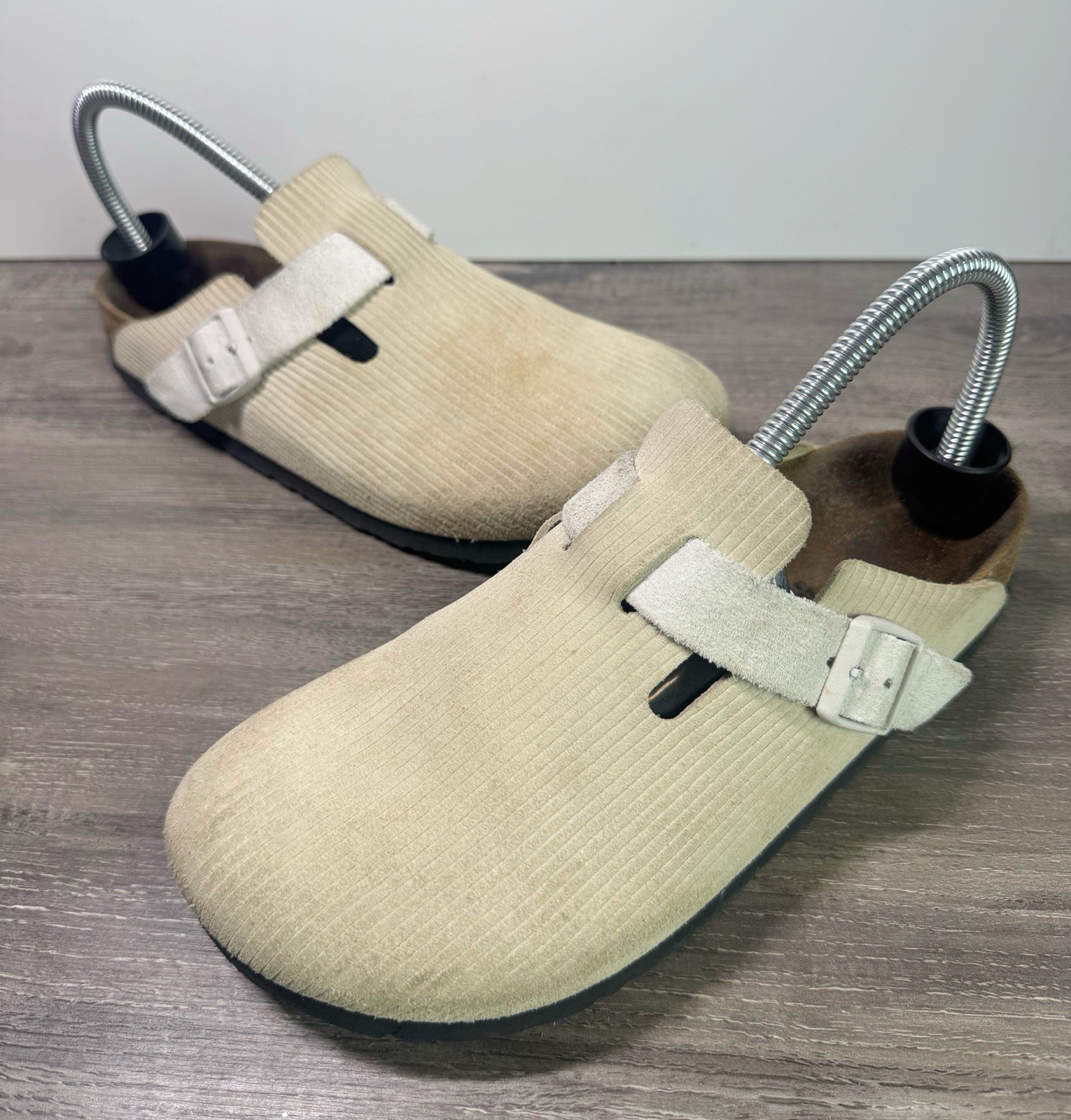 BIRKENSTOCK Boston Soft Footbed Suede Ribbed Womens Size 38 Antique White