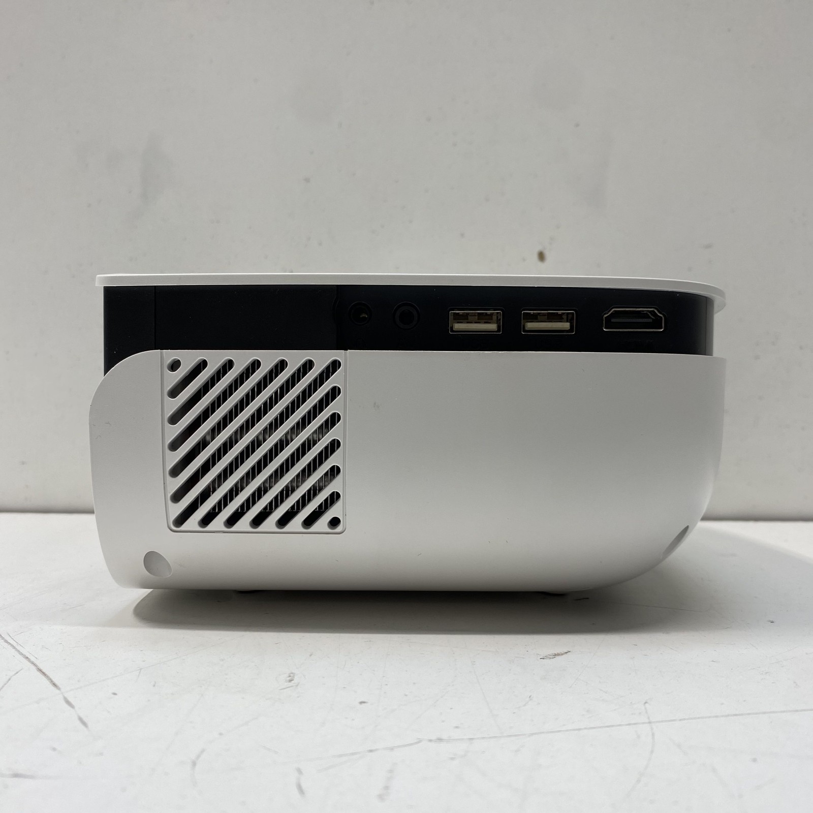 WiMiUS S25 Wireless Mini Projector RD-850 Case Remote Cables Tested As-Is