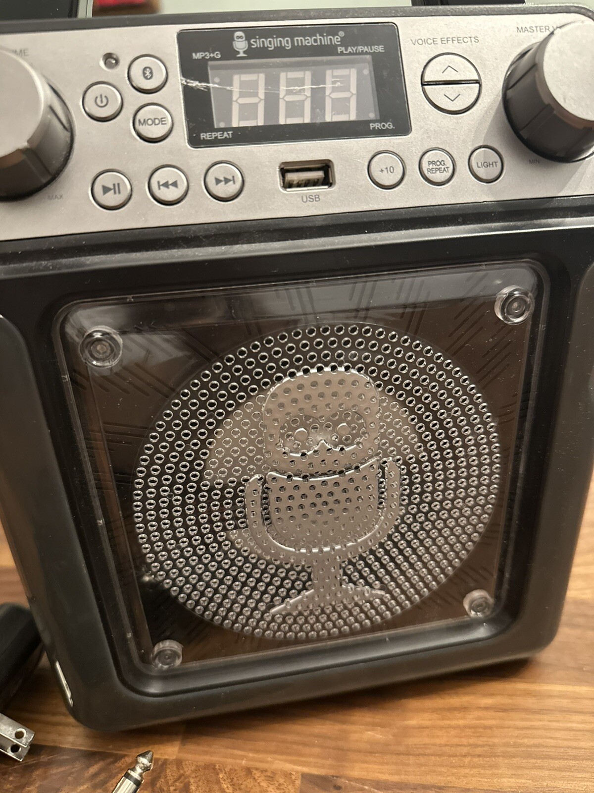 Singing Machine Karaoke System - Cracked Screen - Works Perfectly