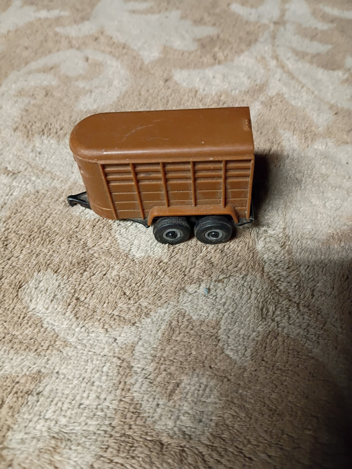 Ertl Brown Livestock Horse Trailer For Pickup Truck