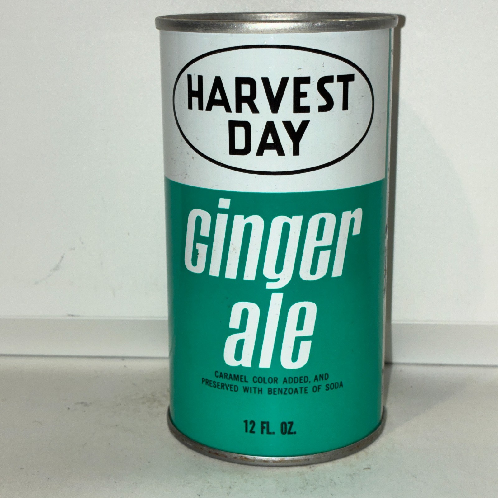 Harvest Day Ginger Ale Soda can